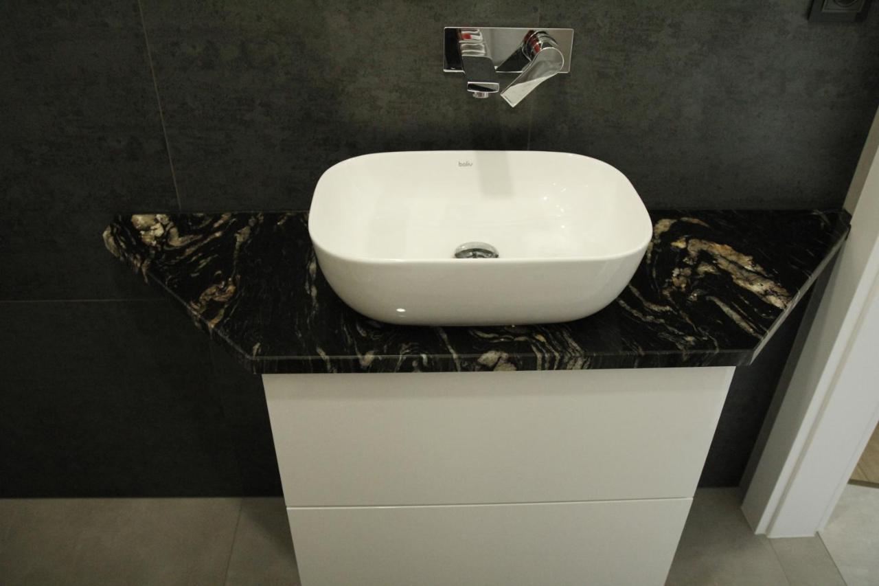 Apartament W Centrum-Garaz Kielce Dış mekan fotoğraf
