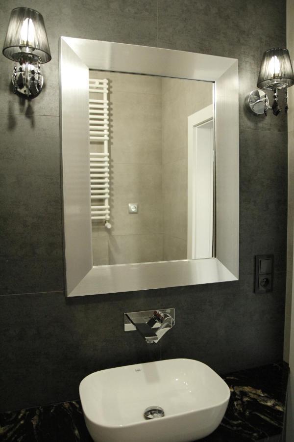 Apartament W Centrum-Garaz Kielce Dış mekan fotoğraf